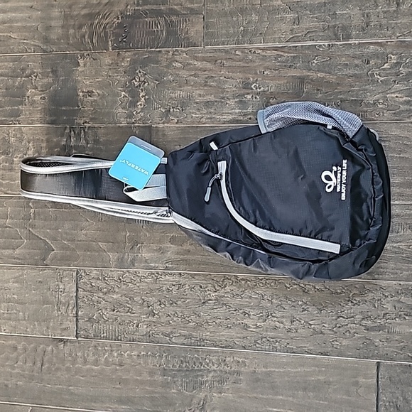 New Waterfly Black and Gray Crossbody Slingbag - Picture 8 of 8